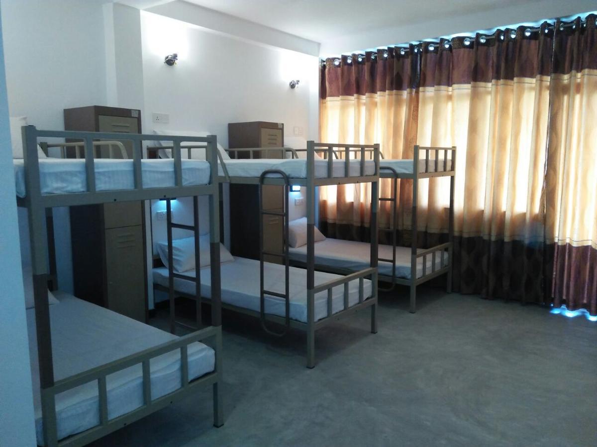 Space Garden Hostel Мирисса Экстерьер фото